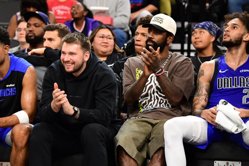 间的激烈交 间的激烈交