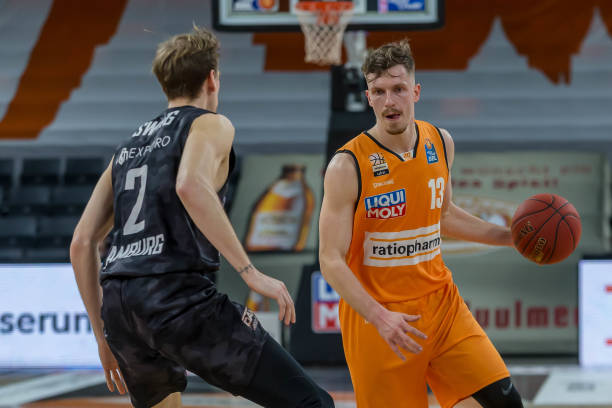 随着球队冲 随着球队冲